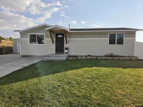 1102 Converse Ct, Rock Springs, WY 82901
