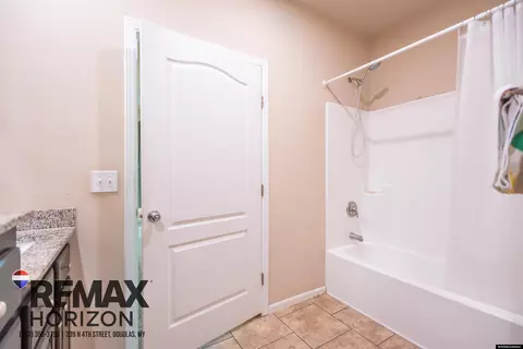 Bath - 910 Flicker St, Douglas, WY 82633 photo 1 of 2