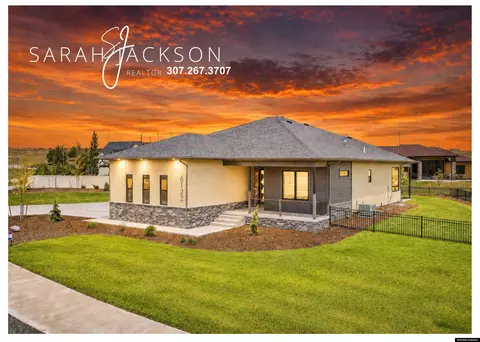 6122 River Park Dr, Casper, WY 82604