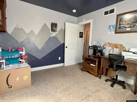 Bedroom - 964 Eagle Dr, Douglas, WY 82633 photo 5 of 9
