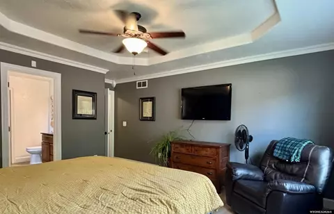 Bedroom - 964 Eagle Dr, Douglas, WY 82633 photo 3 of 9