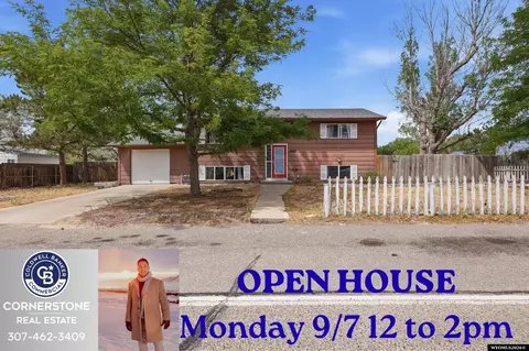 1960 Prairie Ln, Bar Nunn, WY 82601
