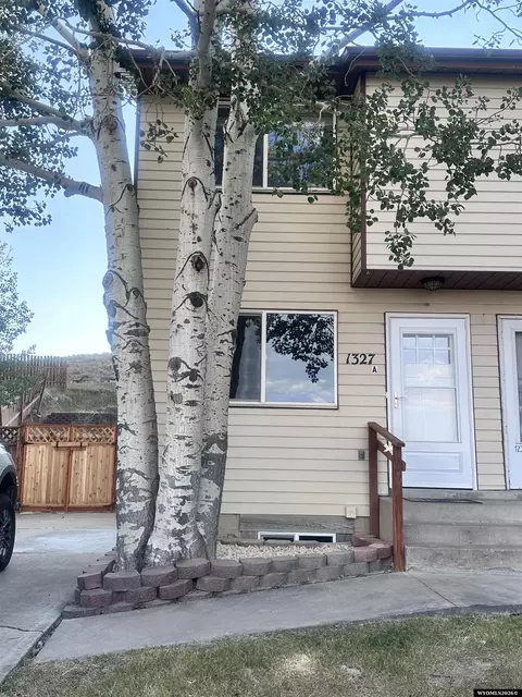 1327 A 9th W, Kemmerer, WY 83101