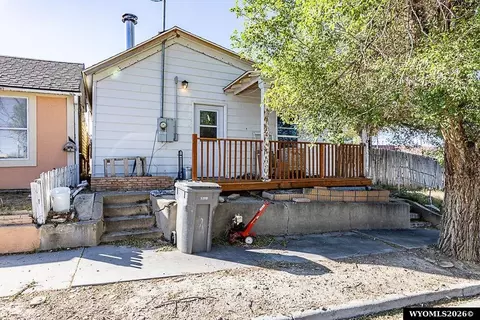 816 6th St, Rock Springs, WY 82901