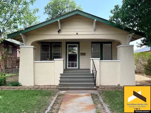 513 E Park Ave, Riverton, WY 82501