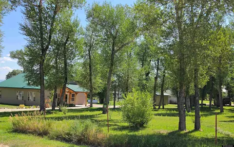 617 Barnett Ave, Encampment, WY 82325