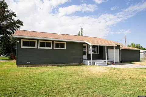 1320 Russell Ave, Worland, WY 82401