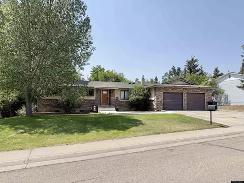 1335 7th W Ave, Kemmerer, WY 83101