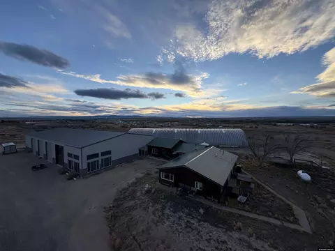 1 Saratoga Lake Rd, Saratoga, WY 82331