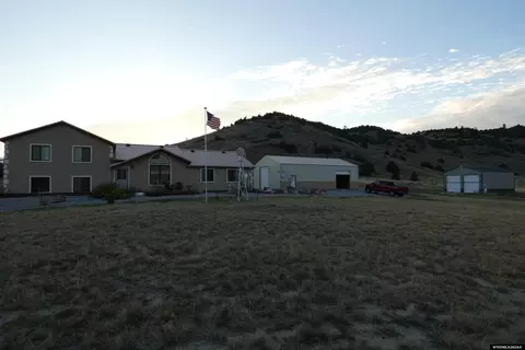 4 Alaska Dr, Guernsey, WY 82214