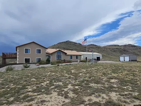 4 Alaska Dr, Guernsey, WY 82214