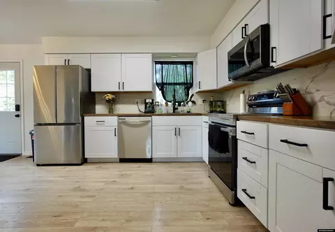 Kitchen - 720 E 19th St, Casper, WY 82601 photo 1 of 6