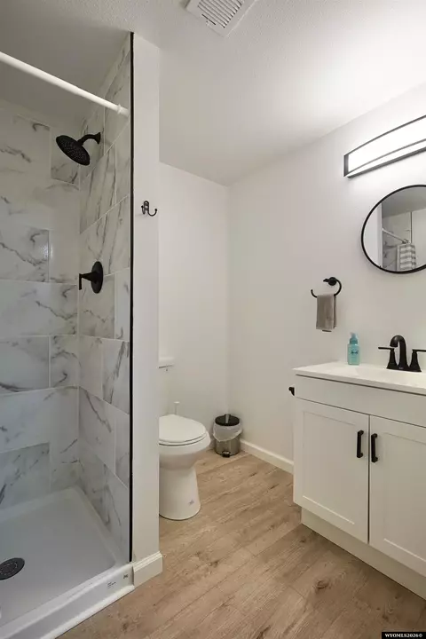 Bath - 720 E 19th St, Casper, WY 82601 photo 3 of 5