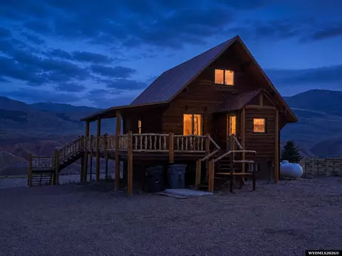 644 Mountain View Dr, Dubois, WY 82513