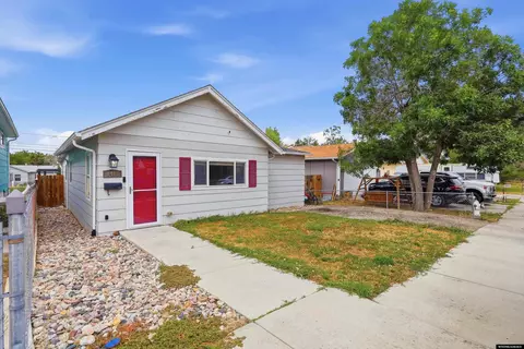 1411 S Jackson St, Casper, WY 82601