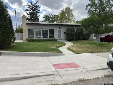 1128 Adams Ave, Rock Springs, WY 82901