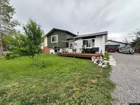 824 N 16th St E, Riverton, WY 82501