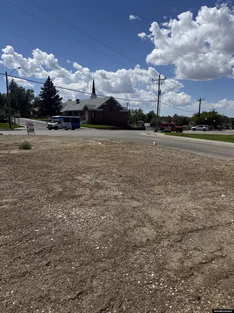 2600 E 2nd St, Casper, WY 82609 photo 2