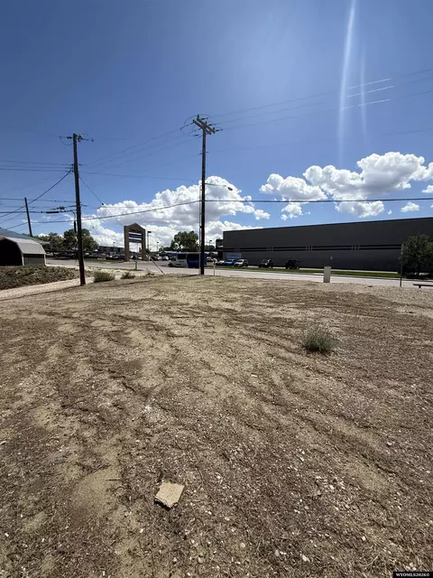 2600 E 2nd St, Casper, WY 82609 photo 3