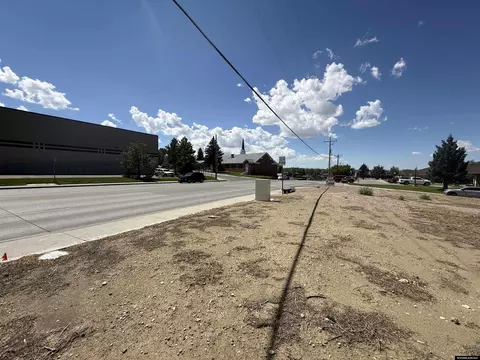 2600 E 2nd St, Casper, WY 82609 photo 7