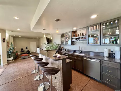 Kitchen - 213 Dove Loop, Douglas, WY 82633 photo 10 of 10