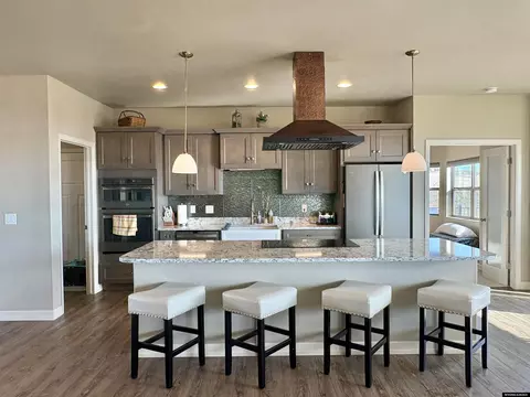 Kitchen - 213 Dove Loop, Douglas, WY 82633 photo 4 of 10