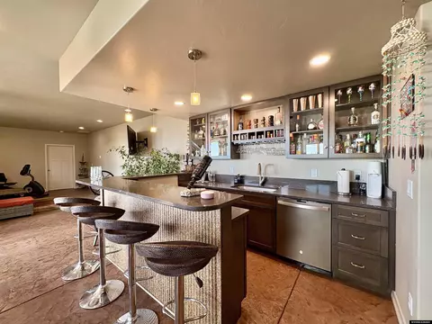 Kitchen - 213 Dove Loop, Douglas, WY 82633 photo 9 of 10