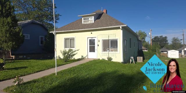 503 11th St, Wheatland, WY 82201