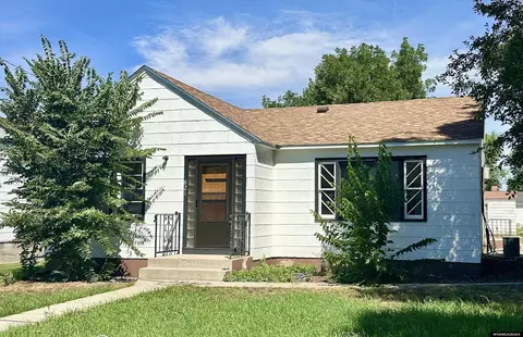821 Howell Ave, Worland, WY 82401