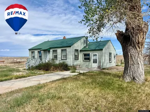 6 Windy Flat Dr, Riverton, WY 82501