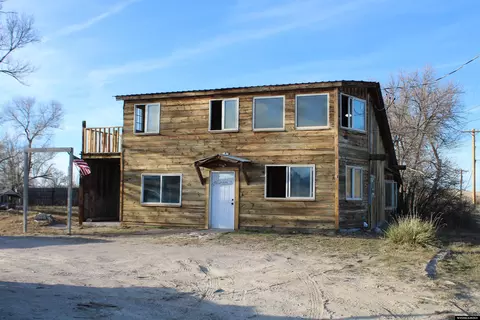 211 Iron Ave, Lusk, WY 82225