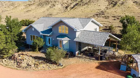 4157 Hwy 14 - 16 E, Clearmont, WY 82835