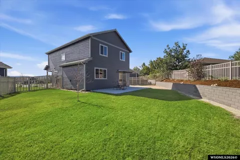 Exterior - 844 Cheney Loop, Casper, WY 82609 photo 6 of 7