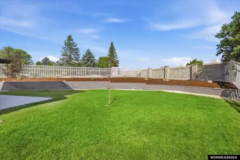 Exterior - 844 Cheney Loop, Casper, WY 82609 photo 5 of 7