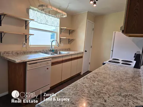 Kitchen - 75 Honeysuckle St, Casper, WY 82604 photo 1 of 3