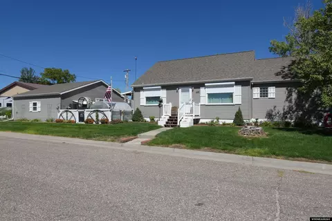 303 W Ontario St, Guernsey, WY 82214