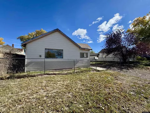 601 S Spruce St, Laramie, WY 82070