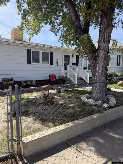 209 Thomas St, Rock Springs, WY 82901