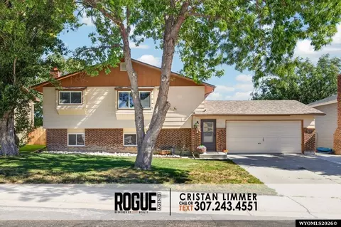 6600 Village Dr, Casper, WY 82604