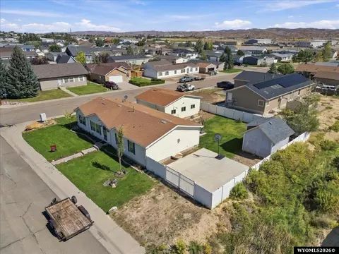 3733 Blue Heron St, Rock Springs, WY 82901
