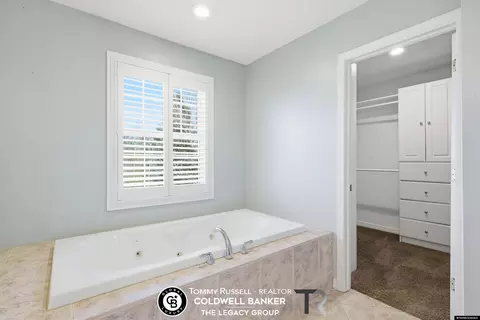 Bath - 3920 Eagle Dr, Casper, WY 82604 photo 5 of 6