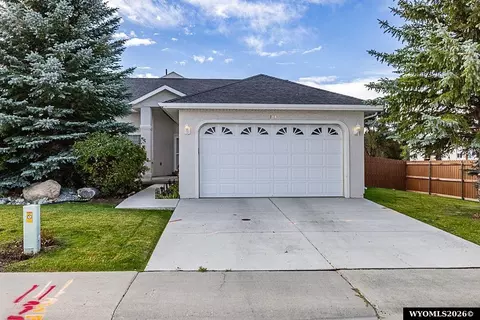 1346 Sage Ct, Rock Springs, WY 82901