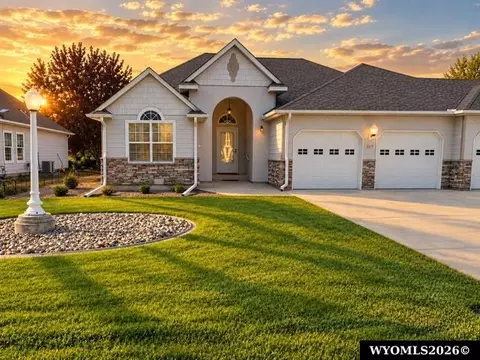 109 N Rocky Rd, Torrington, WY 82240