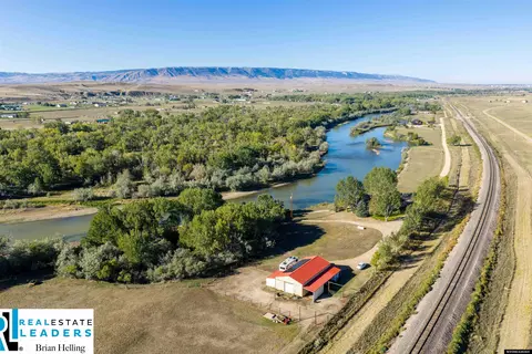 107 Coal Shadow Rd, Glenrock, WY 82637