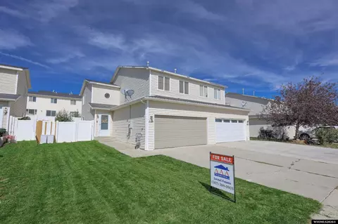 2324 Bitter Creek Trl, Rock Springs, WY 82901