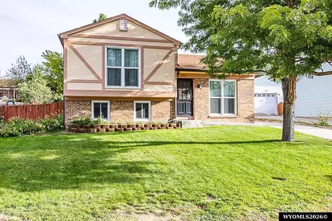 209 Taylor St, Rock Springs, WY 82901