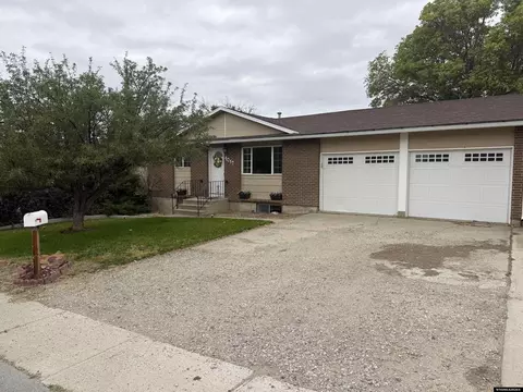 1017 Maple Way, Rock Springs, WY 82901