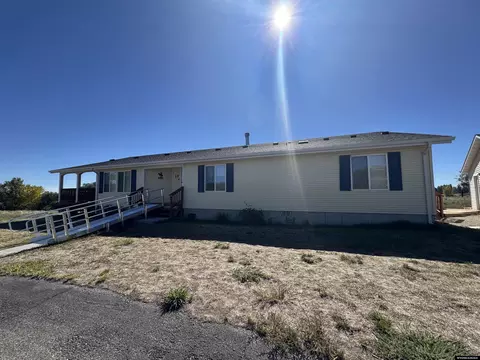 15 Charbonneau Dr, Riverton, WY 82501