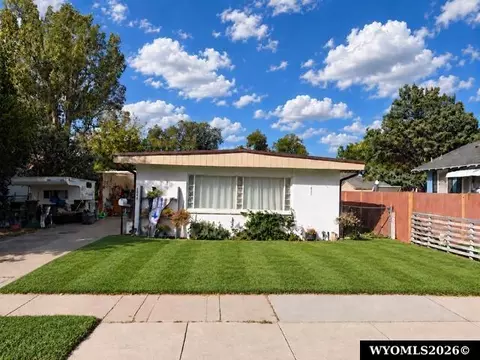 2434 W B St, Torrington, WY 82240