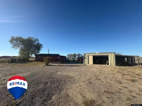 350 Ocean View Rd, Pavillion, WY 82523